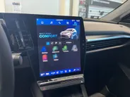 Renault Scénic E-Tech EV87 long range techno Nu op voorraad met 3.000 euro korting bij Zeeuw en Zeeuw Naaldwijk /  5 jaar garantie incl.