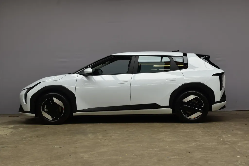 Kia EV4 58,3 kWh 204PK Air NIEUW