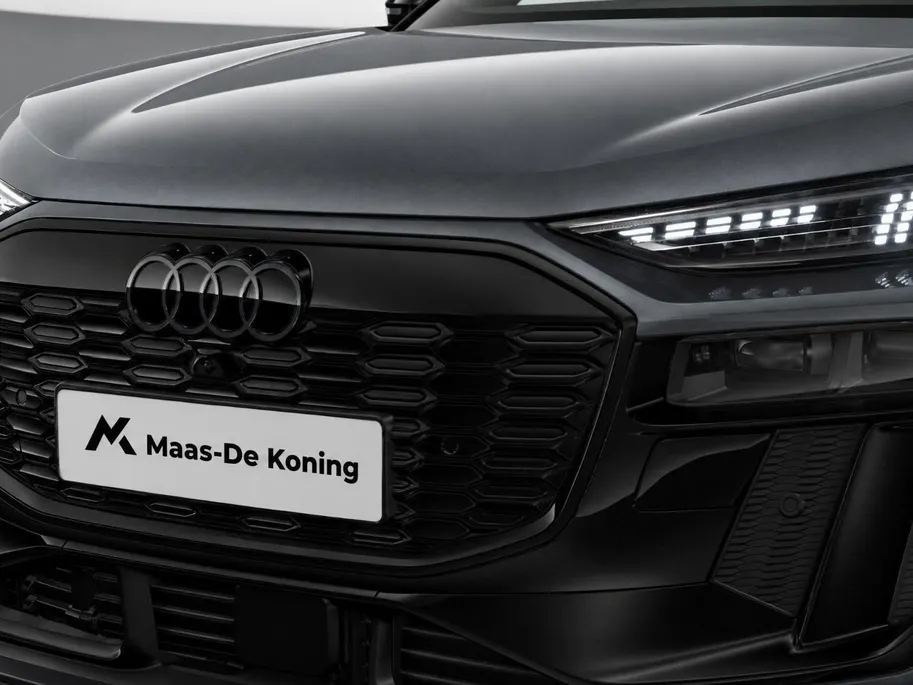 Audi Q6 e-tron S edition 83 kWh 252 PK · Trekhaak elek. wegklapbaar · Optiekpakket zwart · Zwart lederen S-line bekleding