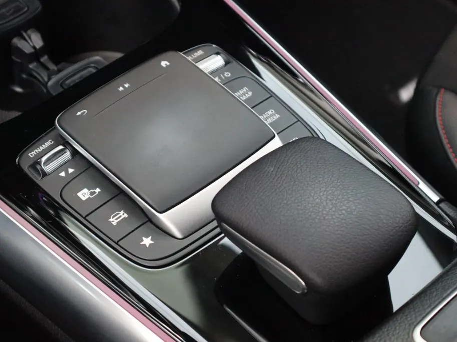 Mercedes-Benz GLA 250 e Business Solution AMG Limited