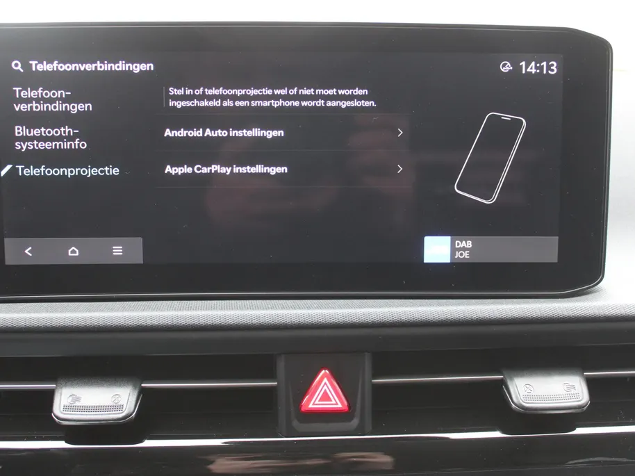 Kia EV6 Light Edition 63 kWh | Stuur-/stoelverwarming | Camera | 19' LM | LED | Adap. Cruise | Clima | Draadloze telefoonlader | 17% bijtelling |