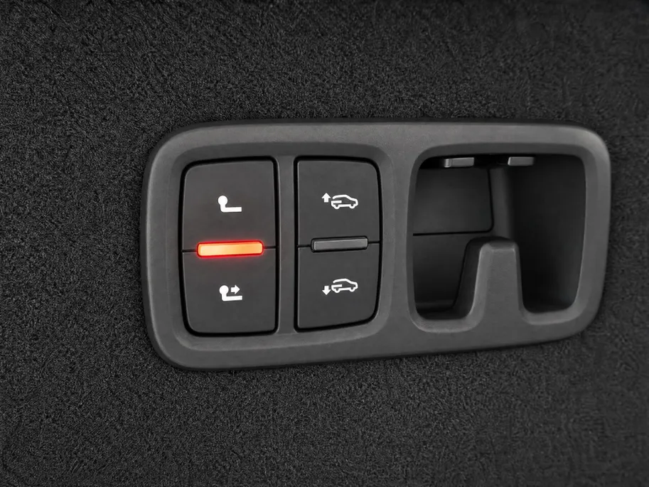 Audi Q8 60 TFSIe 490pk Tiptronic Quattro Pro Line S Comp · Panoramadak · Luchtvering · Laser LED · Wegklapbare Trekhaak · Elek. Voorstoelen · Nachtzicht · 23'' Inch · Garantie t/m 11-03-2031 of 100.000km