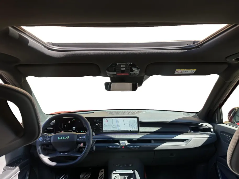 Kia EV9 GT-line AWD 99,8 kwh 7 zits | 385 PK | Geventileerde/verwarmde stoelen | Wireless Carplay & Android auto | 2.500 kg trekgewicht | Meridian | Fabrieksgarantie t/m 19-6-2033 +3x 1 jaar*  | NAP
