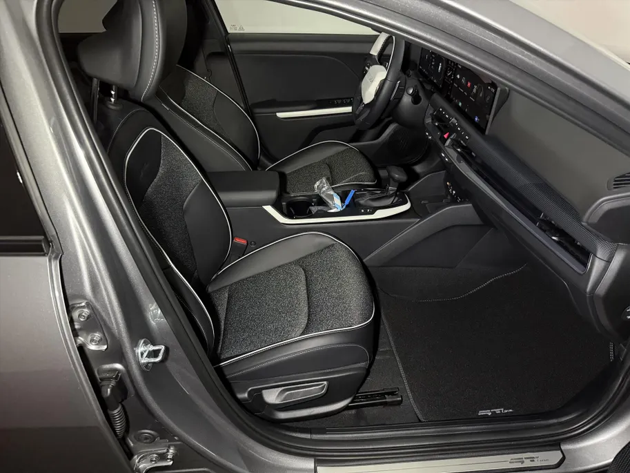 Kia K4 Sportswagon 1.0 T-GDi MHEV 115pk DCT7 GT-Line Launch Edition (schuifdak)
