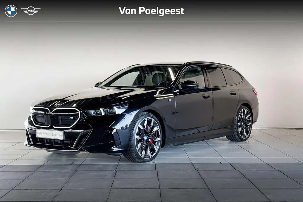 BMW i5 Touring M60 xDrive 84 kWh