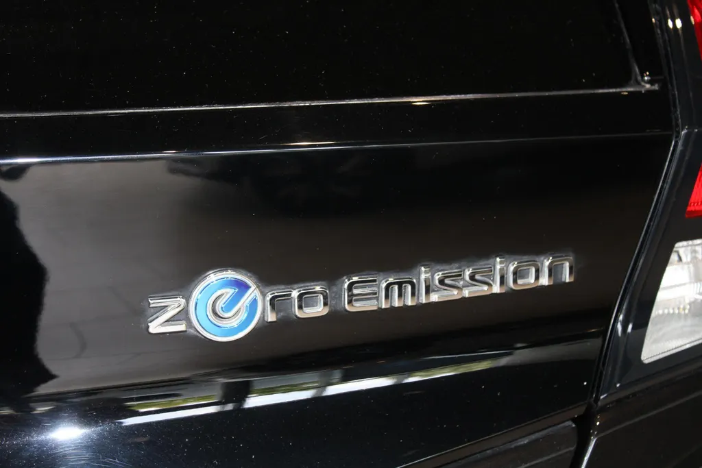 Nissan Leaf e+ N-Connecta 62 kWh | Stuur- en stoelverwarming | 385 WLTP | LM wielen | Adaptive cruise controle | 4seizoenenbanden | one pedal driving | Climate controle |