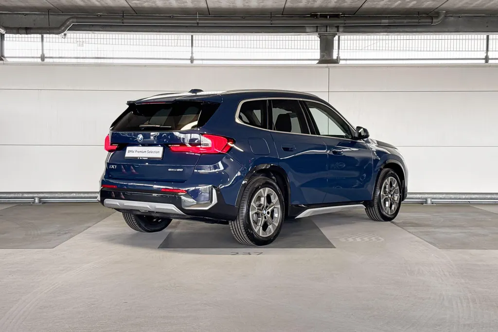 BMW iX1 eDrive20 Pure Edition 67 kWh
