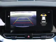 Kia e-Niro ExecutiveLine 64 kWh | Trekhaak | Stuur-/stoelverwarming + ventilatie | Leer | 17' LM | Cruise adapt. | Dodehoek detectie | LED | JBL audio |