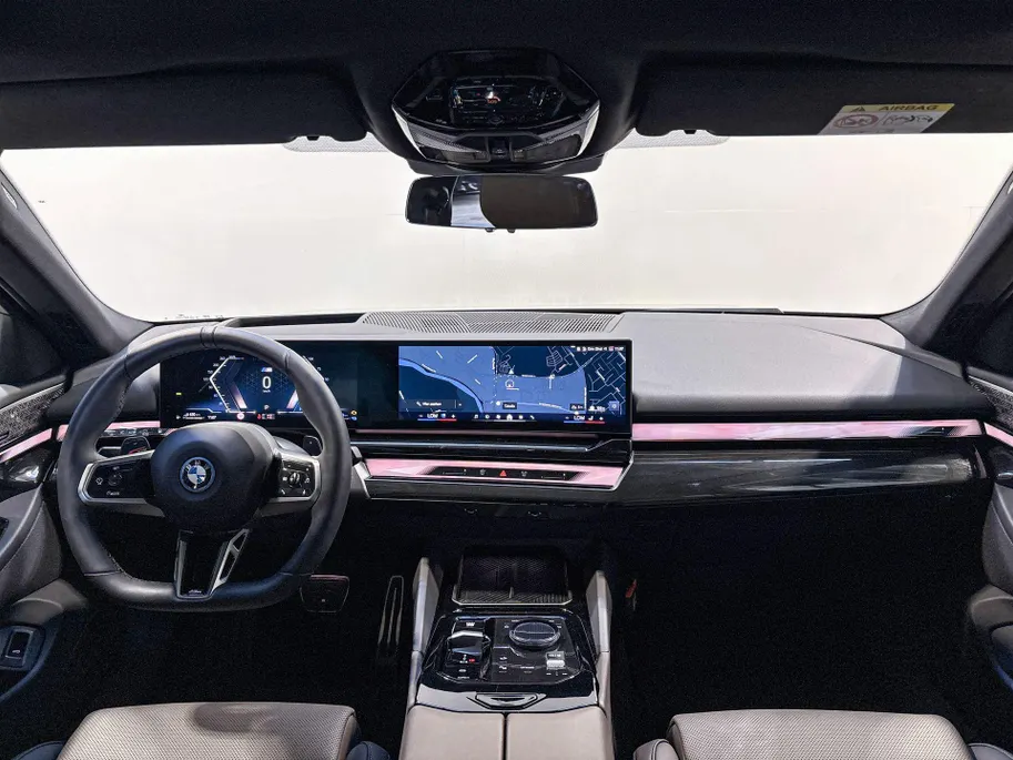 BMW 5 Serie Touring 550e xDrive Innovation Pack M Sportpakket