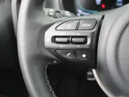 Kia Picanto 1.0 DPI AMT ExecutiveLine | Stuur-/stoelverwarming | Camera | Draadloze telefoonlader | LED | 15' LM | Clima | Cruise | Navi | Automaat |