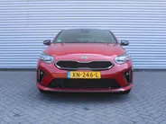 Kia ProCeed 1.4 T-GDI GT-Line | Trekhaak | Stuur-/stoelverwarming | Schuifdak | Camera | Cruise | Navi | 17" LM | Clima | LED |