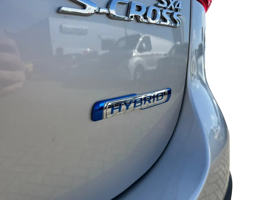 Suzuki S-Cross 1.4 Boosterjet Select Smart Hybrid |Automaat| Stoelverwarming| Camera| Apple Carplay/Android Auto| 12 maanden Bovag garantie|