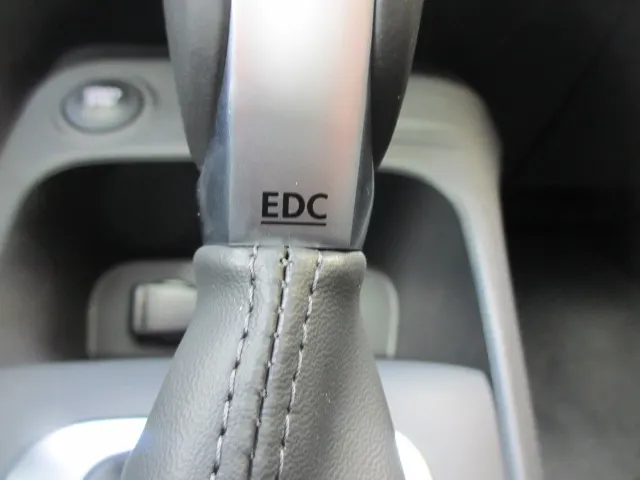 Renault Captur TCe 120PK Intens | CAMERA | DEALER ONDERHODEN | NAVI | PARK. SENSOREN V+A