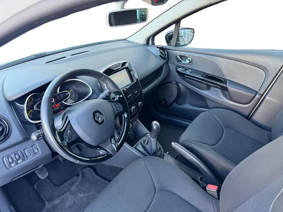Renault Clio 0.9 TCe Expression | Navigatie | Camera | Airco | Cruise Control | 12 MAANDEN GARANTIE |