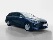Kia Ceed Sportswagon 1.0 T-GDi DynamicPlusLine | Apple Carplay / Android Auto | Navigatiesyteem | Parkeersensoren + Camera Achter | Licht + Regensensor | Stoel + Stuurverwarming | Cruise Control | Climate Control | Rijstrooksensor + Correctie |