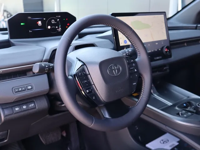 Toyota bZ4X Touring Dynamic 75 kWh | 360 Camera | Stoel/Stuur Verwarming