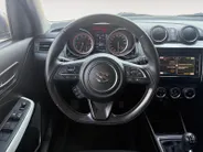 Suzuki Swift 1.2 Stijl Smart Hybrid | LM velgen zwart | Two-tone lak | Bluetooth | Cruise control