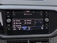 Volkswagen T-Cross 1.0 TSI 110pk R-Line · Camera · Apple/Android Car Play · Dodehoeksensor · Navigatie · Keyless · 18'' Inch · Garantie t/m 26-02-2028 of 100.000km