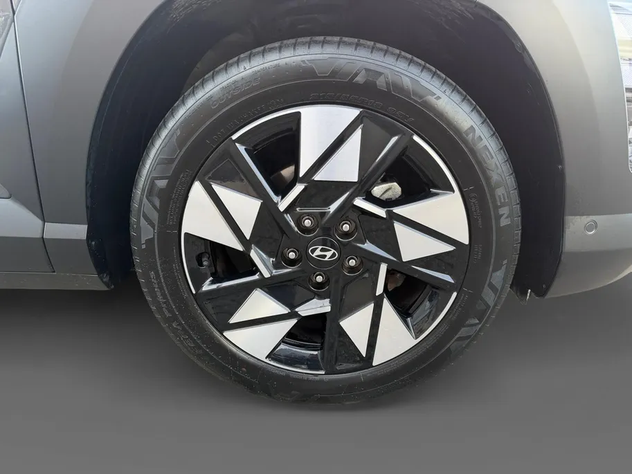 Hyundai Kona 1.6 GDI HEV Premium Sky | Schuif-/kantel dak | Navigatie | Apple Carplay/ Android Auto | Stoelventilatie | Stuur/ Stoelverwarming |