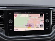 Volkswagen T-Roc 1.5 TSI 150pk DSG Style Business · Trekhaak ·  Camera · Apple/Android Car Play · Stoelverwarming · Navigatie · Dodehoeksensor ·