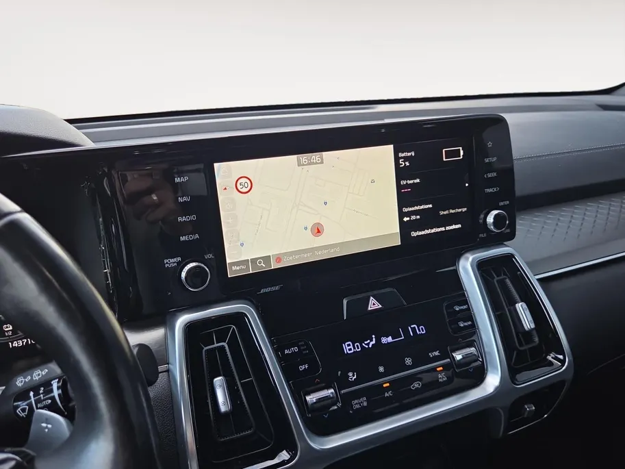 Kia Sorento 1.6 T-GDI Plug-in Hybrid 4WD ExecutiveLine 7p. | Navi | Clima | 360° Camera | Stoelventilatie | Stoel-/Stuurverwarming | Cruise Control | Keyless Entry | 7-Persoons