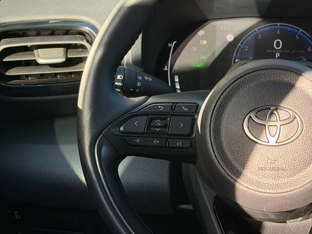 Toyota Yaris Cross 1.5 Hybrid 115 Dynamic | Stoelverwarming | Parkeersensoren V+A