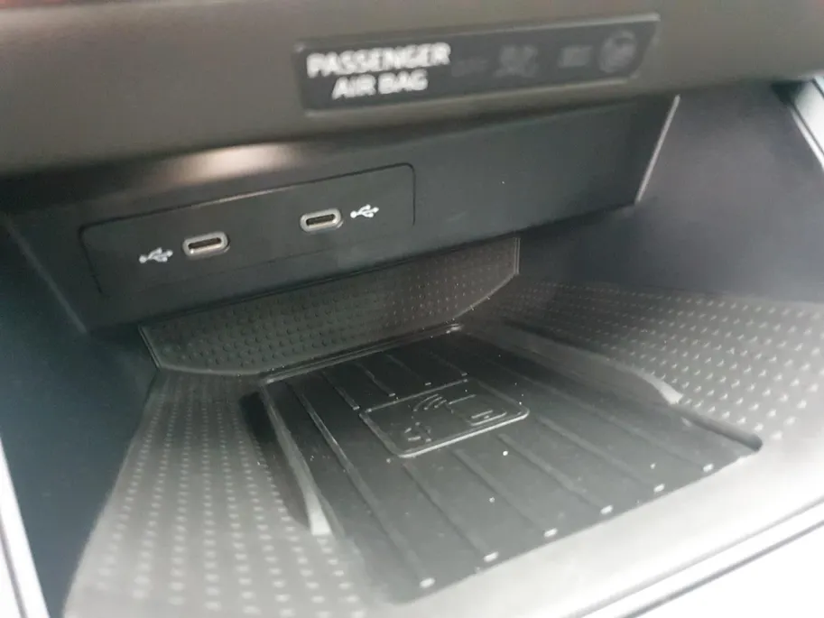 SEAT Arona Xperience | Climate control | Adaptieve cruise control | Camera | Apple CarPlay / Android  | Parkeersensoren voor en achter |