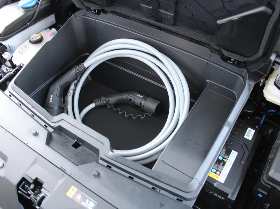 Kia EV6 Plus Advanced 84 kWh | Stuur-/stoelverwarming + ventilatie | Schuifdak | 360 Camera | Leer | Geheugenstoel | Telefoonlader | 20' LM | LED |