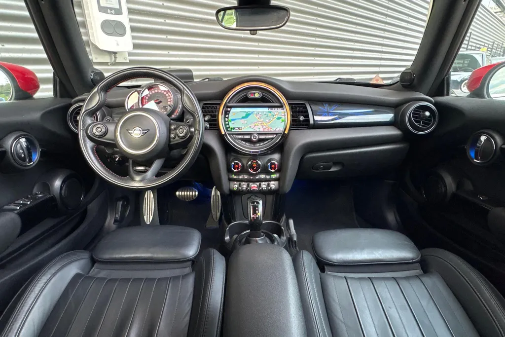 MINI Cooper Cabrio 2.0 John Cooper Works Chili