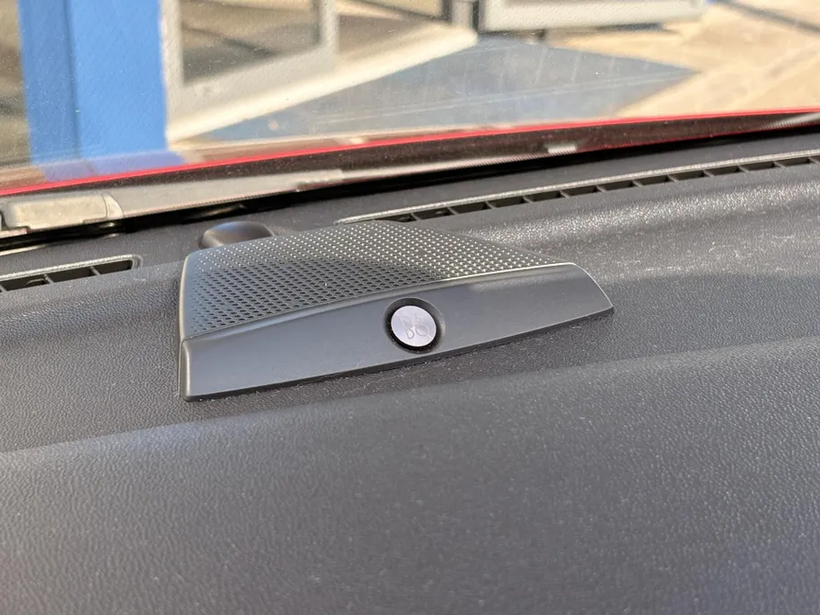 Ford Fiesta 1.0 EcoBoost Titanium DRIVER ASSISTANCE PACK I LED-KOPLAMPEN I VOORRUITVERWARMING I B&O SOUNDSYSTEM I APPLE CARPLAY / ANDROID AUTO I