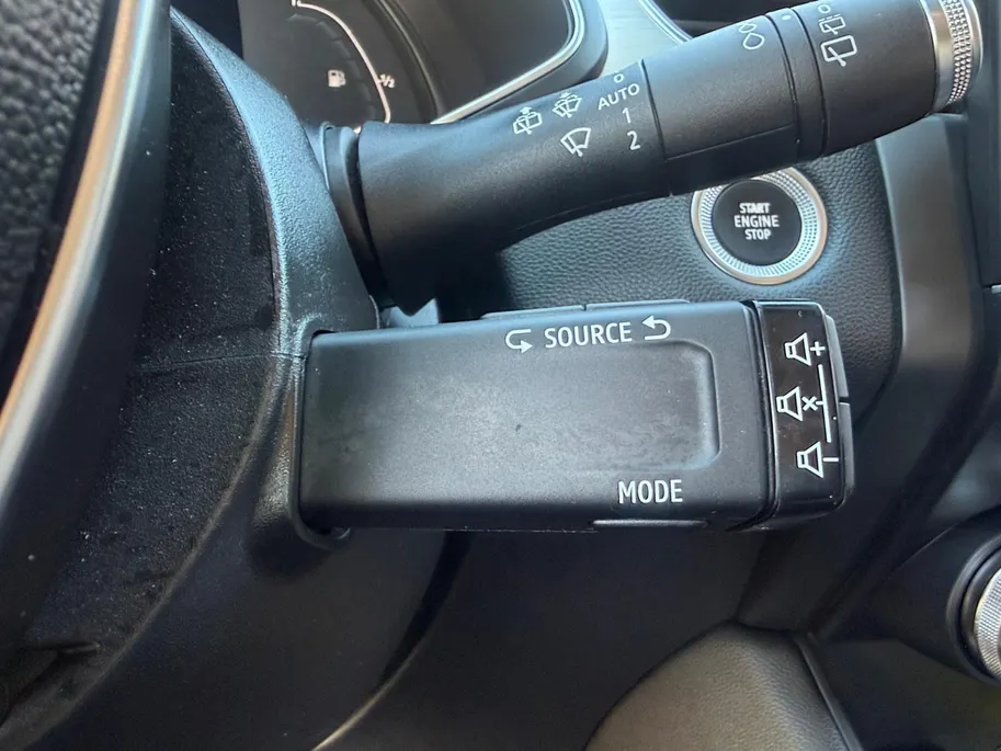 Renault Captur 1.0 TCe 90 Intens | Apple Carplay & Android Auto | Parkeersensoren | Volledig Dealer Onderhouden | Cruise & Climate Control | 12 Maanden BOVAG Garantie
