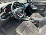 Audi Q3 35TFSI 110KW/150PK S-Line · Camera · Trekhaak · Panoramadak · Stoelverwarming · Apple/Android Car Play ·