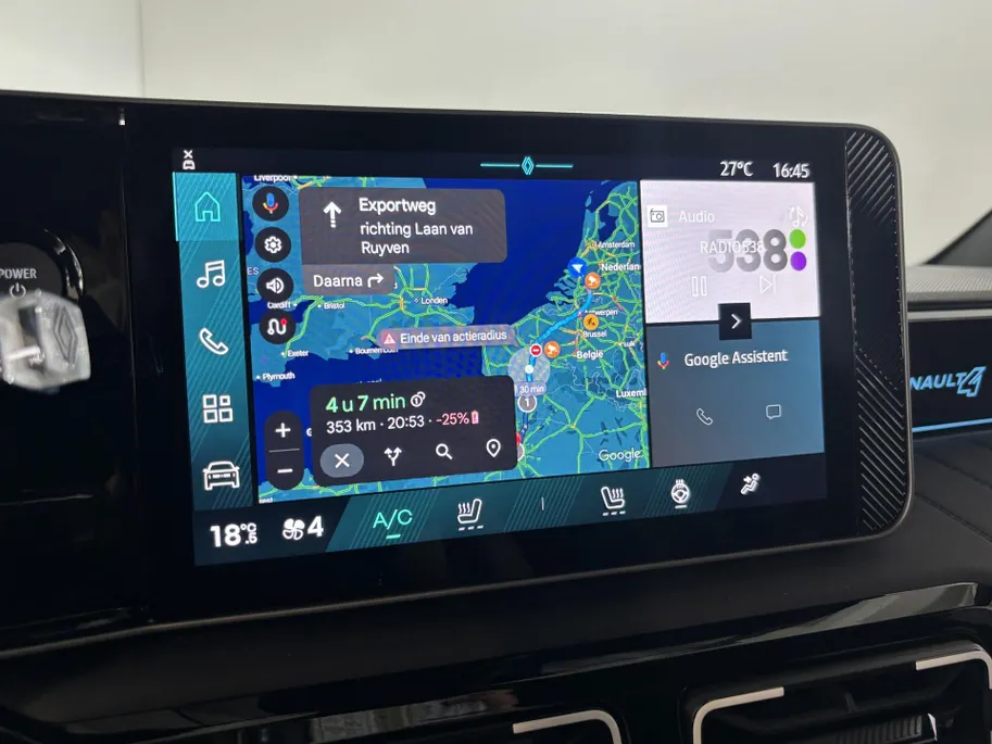 Renault 4 Comfort Range Iconic 52 kWh Automaat | DEMO | Elektrische Klep | Zwarte Motorkap | Camera | Adaptive Cruise Control | Parkeersensoren | Apple CarPlay/Android Auto |