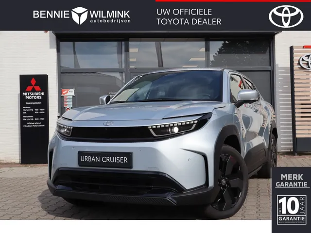 Toyota Urban Cruiser Executive 61 kWh | Panoramdak | 360 Camera | Stuur/Stoel Verwarming |