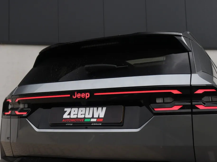 Jeep Compass First Edition 74 kWh | Schuifdak | Premium | 360cam | 20'