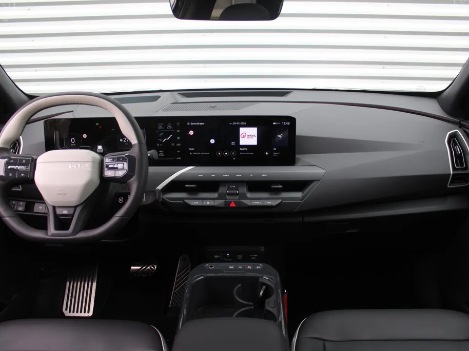 Kia EV5 GT-PlusLine 81.4 kWh | Schuifdak | Stuur-/stoelverwarming + ventilatie | Warmtepomp | 360 Camera | Elek. stoelverst. | Leer | HUD | LED | 19" LM |