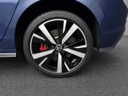 Volkswagen Golf 1.5 272pk DSG eHybrid GTE · Panoramadak · 360 Camera · Wegklapbare Trekhaak  · Apple/Android Car Play · 18'' Inch · Garantie t/m 19-06-2030 of 100.000km