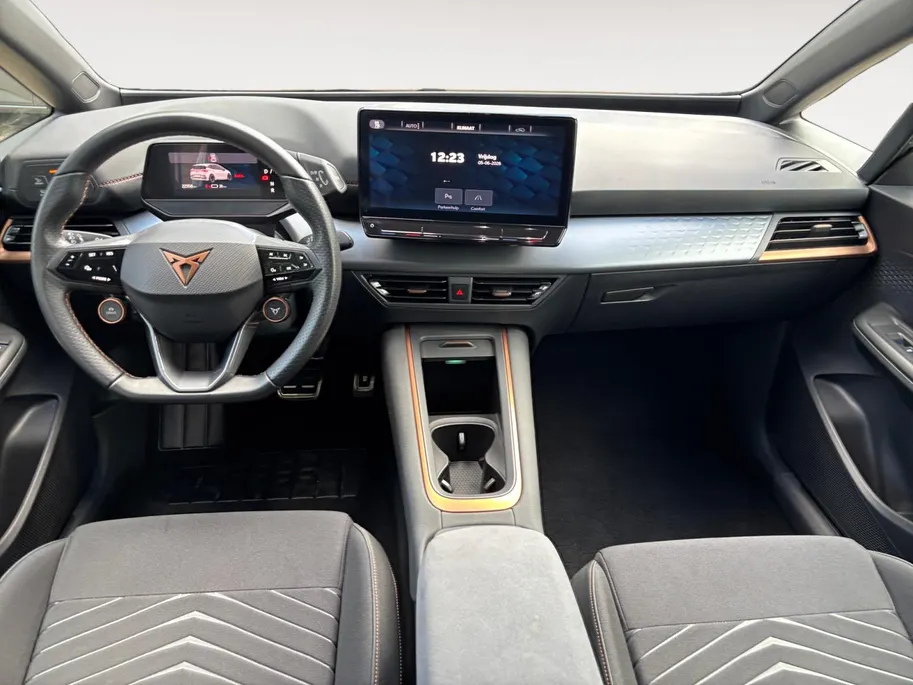 CUPRA Born Business 62 kWh | 425Km Actieradius WLTP! | Performance Pack |Adapt. Cruise Control | Stoelverwarming | Achteruitrijcamera | 12 maanden garantie! |