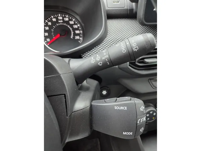 Dacia Sandero 1.0 TCe 100 Bi-Fuel Comfort | camera achter | Trekhaak | airco | Cruise controle |