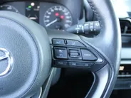 Mazda 2 Hybrid 1.5 Agile | Stuur-/stoelverwarming | Camera | 15' LM | Cruise adapt. | Airco |