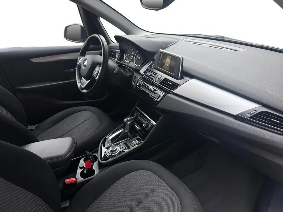 BMW 2 Serie Active Tourer 218i Executive | Cruise Control | Parkeersensoren | Stoelverwarming voor | Climate Control | Bluetooth | 12 maanden garantie!