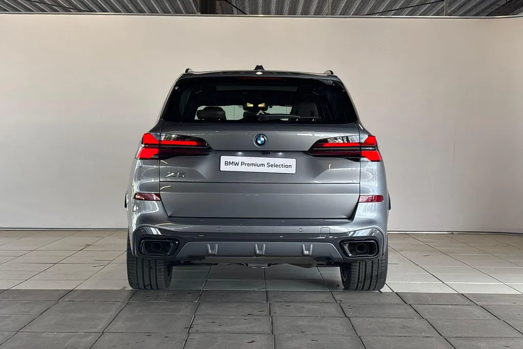 BMW X5 xDrive50e Launch Edition Innovation Pack