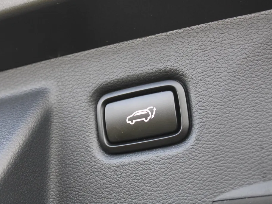 Kia Ceed Sportswagon 1.5 T-GDi DynamicPlusLine | Stoel- & stuurverwarming | Camera | Clima | Cruise adapt. | LED | Navi | Elek. achterklep | 16' LM |