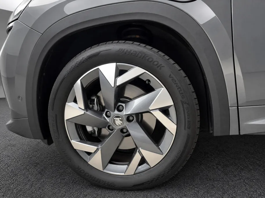 Škoda Kodiaq 1.5 TSI 204pk PHEV Sportline Business · Wegklapbare Trekhaak · 360 Camera · Apple/Android Car Play · Elek. Voorstoel · 19'' Inch · Garantie t/m 09-03-2030 of 100.000km