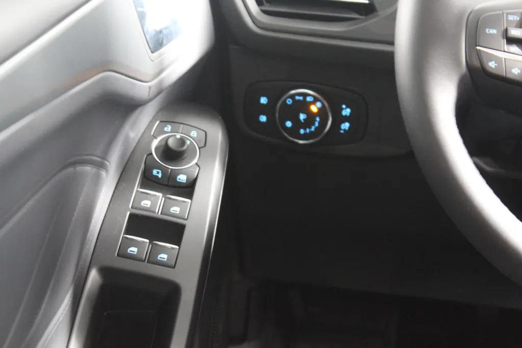 Ford Focus 1.0 EcoBoost 125PK Hybrid Titanium | Winter-pack | Driver Assistance Pack | Parking Pack | Apple Carplay / Android Auto | DAB radio | Full LED | Keyless Entry & Start | Parkeersensor voor & achter |