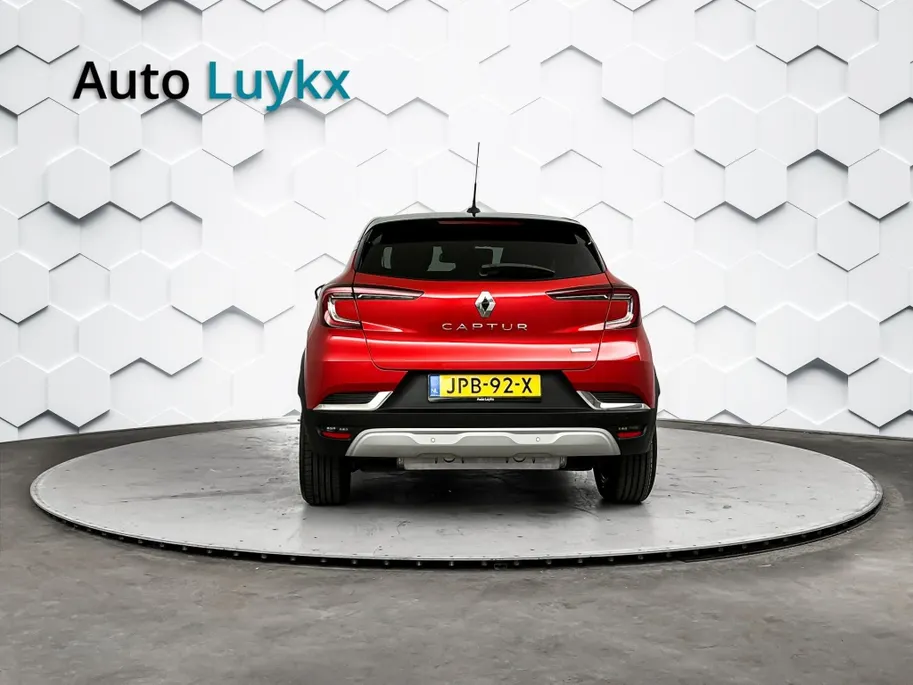 Renault Captur 1.6 E-Tech PHEV 160 Intens | Groot Scherm + Navigatie | Parkeercamera | Cruise Control
