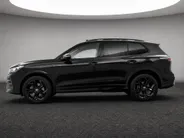 Volkswagen Tiguan 1.5 eHybrid 272pk DSG R-Line Business · Trekhaak · Panoramadak · Dodehoeksensoren · Apple/Android Car Play · Camera · Garantie t/m 23-08-2028 of 100.000km