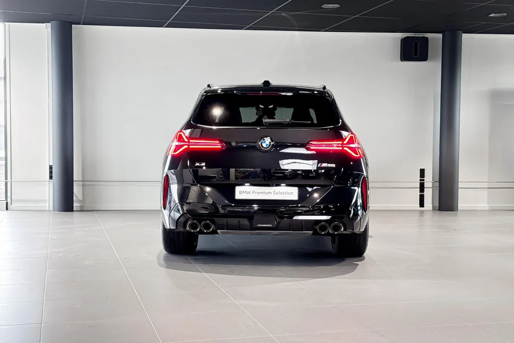 BMW X3 M50