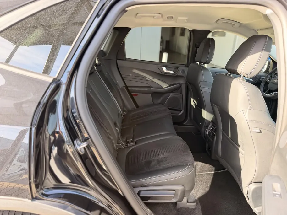 Ford Kuga 2.5 PHEV Active X DRIVER ASSISTANCE PACK I WINTER PACK I ELEK TREKHAAK I HUD I APPLE CARPLAY / ANDROID AUTO