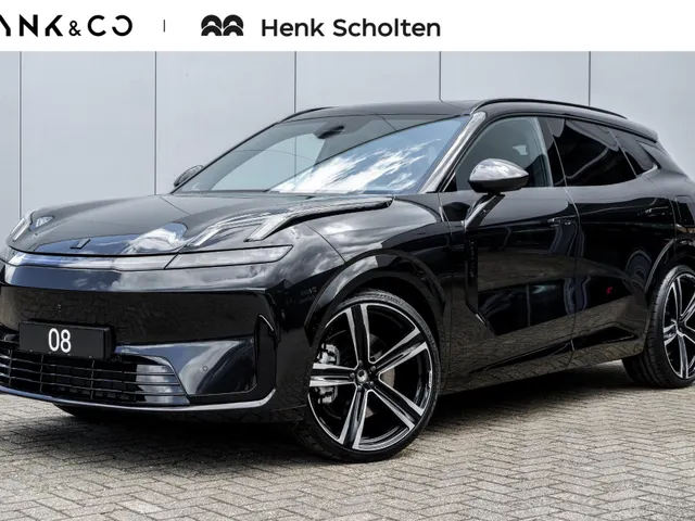 Lynk & Co 08